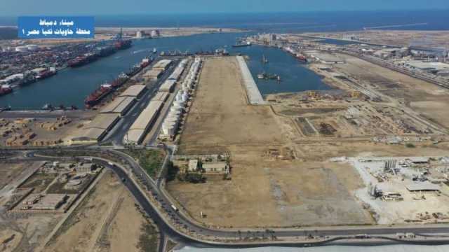 تفاصيل حركة الصادرات والواردات في ميناء دمياط البحري