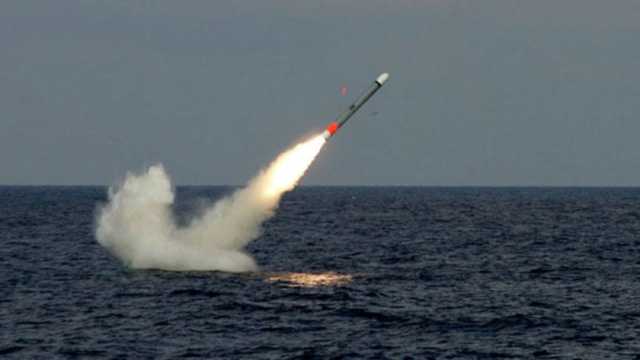 القاهرة الإخبارية: مدمرة أمريكية تسقط صاروخا مضادا للسفن أطلقه الحوثيون على خليج عدن