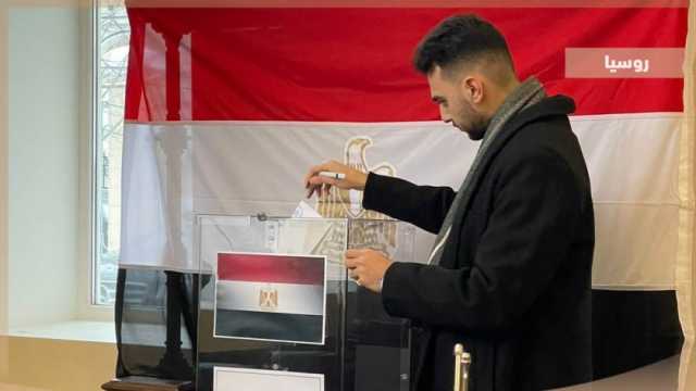 «حملة السيسي» تستعرض لقطات من مشاركة المصريين بروسيا في الانتخابات