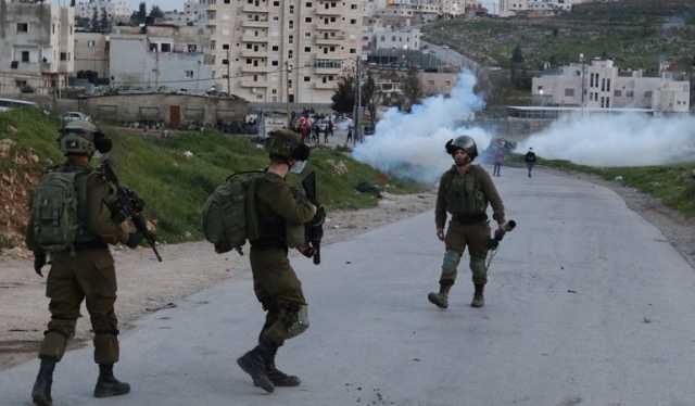 إصابة 63 فلسطينيًا في مواجهات مع قوات الاحتلال الإسرائيلي بنابلس