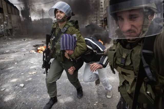 منذ 7 أكتوبر الماضي.. الاحتلال الإسرائيلي يعتقل 7895 فلسطينيًا من الضفة الغربية