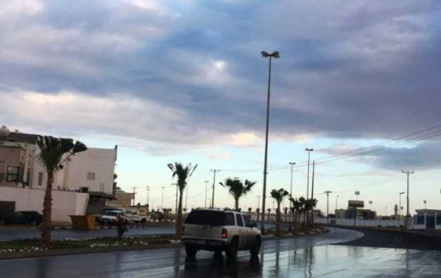 طقس الاثنين: أمطار تعم أغلب مناطق المملكة