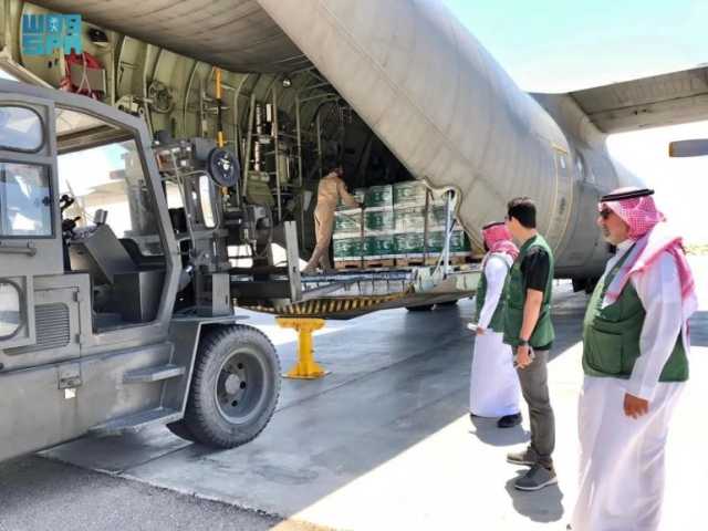 وصول الطائرة السعودية الـ49 لإغاثة الشعب الفلسطيني