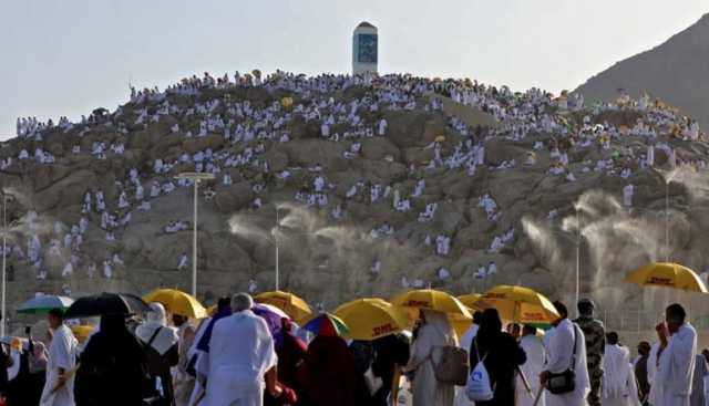 من الـ11 صباحًا إلى الـ4 مساءً.. “الصحة” تهيب بالحجاج للابتعاد عن أشعة الشمس المباشرة