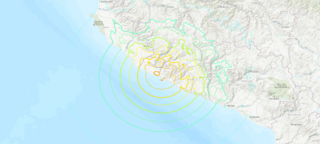 تحذيرات من “تسونامي”.. زلزال مدمر بقوة 6.9 درجة يضرب ساحل بيرو
