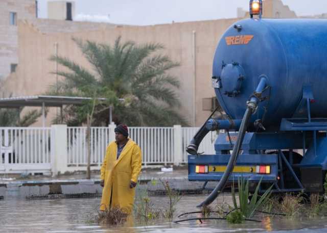 أمانة الجوف تسحب مليون م3 من مياه الأمطار عبر محطات التصريف بسكاكا خلال 3 أيام