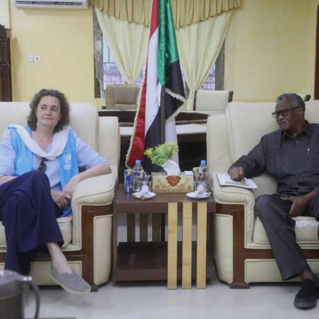 السودان: «والي القضارف » يدعو مفوضية اللاجئين لمزيد من التدخلات الإنسانية