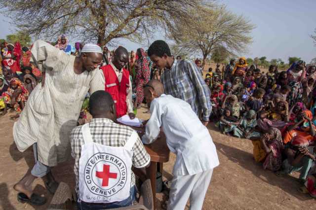 الصليب الأحمر الدولي يعلن مقتل «2» من سائقيه وإصابة «3» من موظفيه في السودان