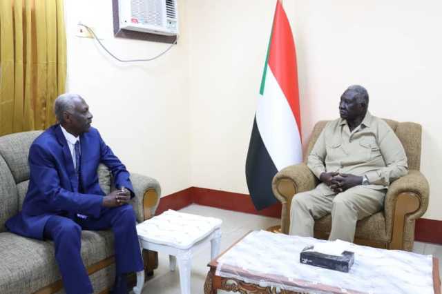 السودان:«عقار» يبحث مع وزير الدفاع دمج قوات الحركة الشعبية في الجيش