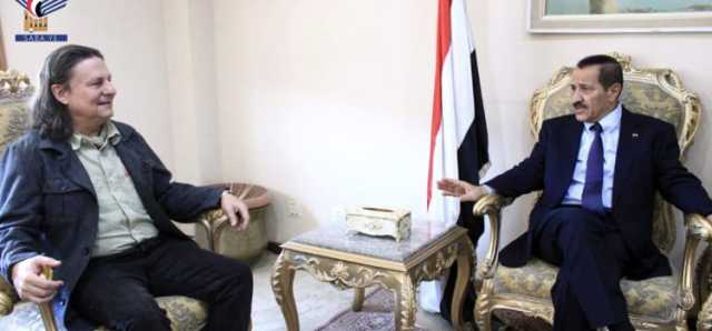 وزير الخارجية: خفض المساعدات المخصصة لليمن يضاعف من زيادة الأعباء على المواطن اليمني