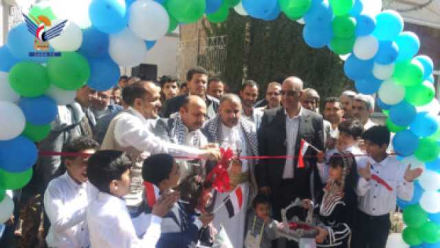 افتتاح مشروع بئر ماء إرتوازي لمستشفى الكويت الجامعي بصنعاء