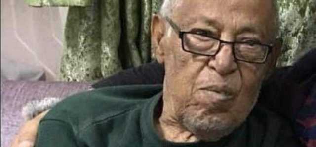 وفاة الشاعر والأديب اليمني البارز أحمد الجابري بعد معاناة مع المرض