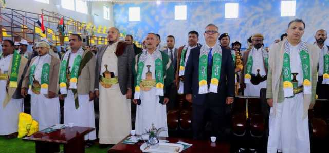 عضو “السياسي الأعلى” بن حبتور ووزير الشباب يشاركان في فعالية الاحتفاء بالمولد النبوي بنادي العروبة وشركة يو