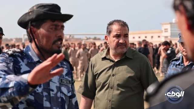 اللواء “أبوزريبة” يبحث الخطة الحالية التي تنفذها الغرفة الأمنية لحماية مدينة درنة
