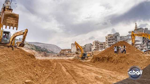 البدء بإنشاء جسر مؤقت لإعادة ربط أجزاء مدينة درنة