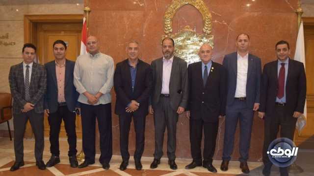 وفد من الهيئة العامة للمناطق الصناعية الليبية يزور غرفة القاهرة لبحث سبل تعاون اقتصادي جديد