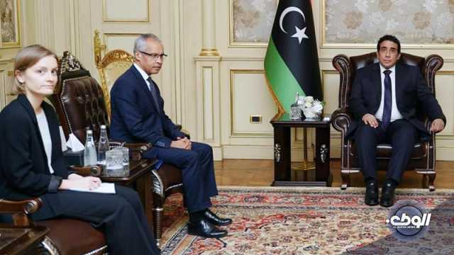 “المنفي” يبحث مع السفير الفرنسي التطورات السياسية والأمنية في ليبيا