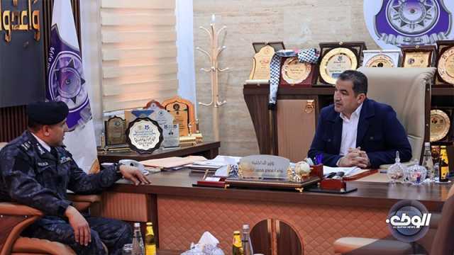 “ابوزريبة” يناقش الأوضاع الأمنية العامة في شحات