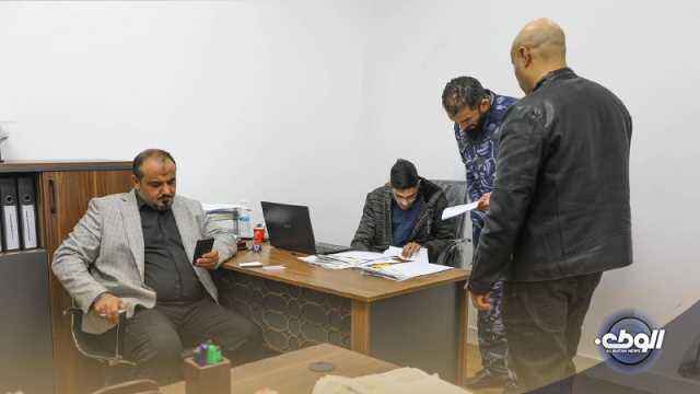 وزارة الصحة الليبية تنتهي من تسليم الدفعة الثانية من الصكوك لمرضى الأورام