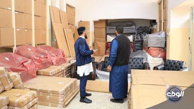 هيئة الأوقاف بالحكومة الليبية تشرع في توزيع احتياجات مكاتبها والمساجد بالمنطقة الجنوبية