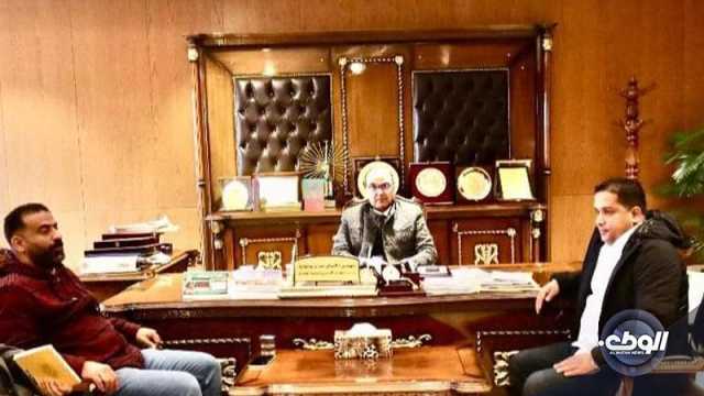 رئيس المجلس التسييري لبلدية بنغازي يجتمع مع رئيس الفرع البلدي الفويهات