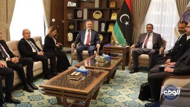 مواصلات المنتهية تتوصل إلى اتفاق على مذكرة تفاهم لتسريع عودة الخطوط التركية إلى ليبيا