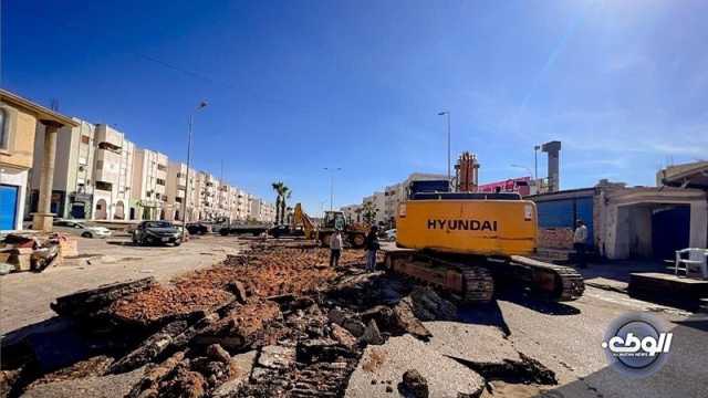 الجهاز الوطني للتنمية يواصل صيانة الطرق في مدينة سرت