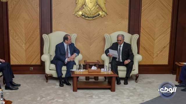 المشير “حفتر” يبحث مع رئيس المخابرات المصرية آخر تطورات الأزمة الليبية