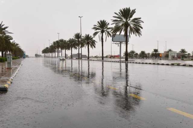 حتى 8 مساء اليوم.. أمطار ورياح نشطة على أجزاء من عسير