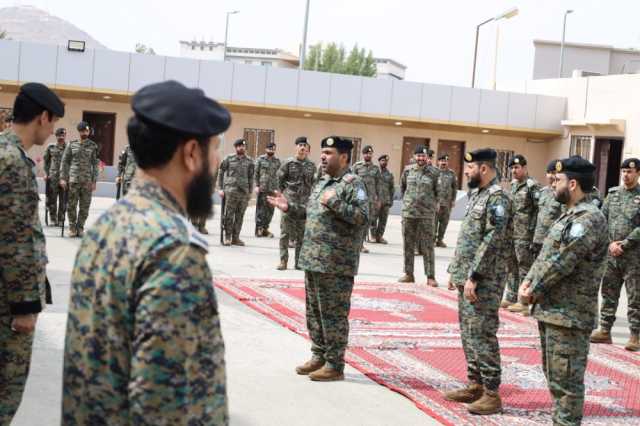 وكيل وزارة الداخلية يتفقّد قوات الأفواج بمنطقة نجران