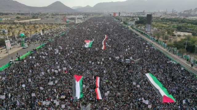 “مع غزة حتى النصر”.. تظاهرات حاشدة في صنعاء والمحافظات اليمنية تعبيراً عن التلاحم الشعبي مع فلسطين ودعماً لمقاومتها (فيديو)