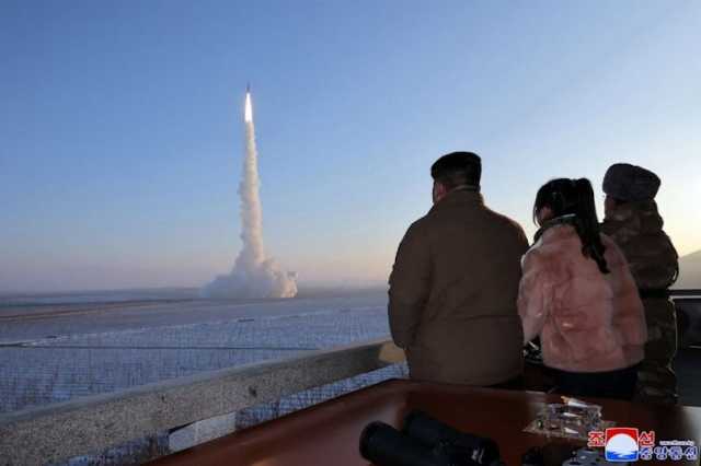 كوريا الشمالية تعلن إطلاق صاروخ عابر للقارات رداً على التهديدات الأمريكية