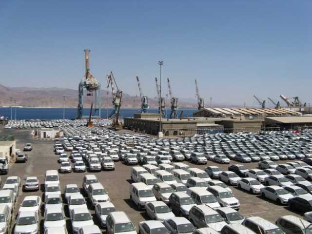 الحصار البحري اليمني يهز سوق السيارات في “إسرائيل”