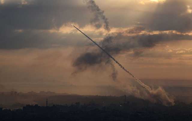 “حماس تواصل إطلاق الصواريخ”.. بلومبرغ: “إسرائيل” لا تزال بعيدة عن تحقيق أهدافها في غزة