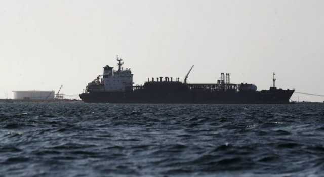 شركات التأمين توقف خدماتها للسفن الإسرائيلية والأمريكية التي تعبر البحر الأحمر