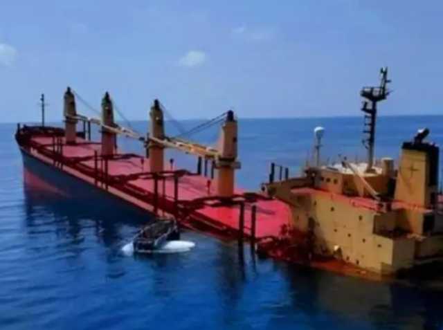 الولايات المتحدة: السفينة البريطانية “اندروميدا” تعرضت لإصابة كبيرة جراء الصواريخ الحوثية