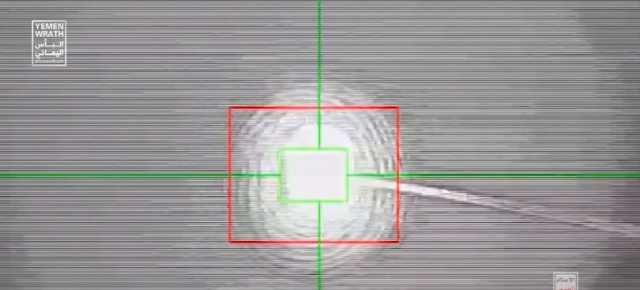 (فيديو) للحظة إسقاط الدفاعات الجوية لـقوات صنعاء للطائرة الأمريكية (MQ-9) في سماء صعدة