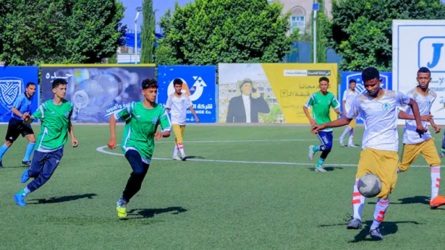 حجة وذمار يتأهلان لنصف نهائي بطولة الدورات الصيفية لكرة القدم