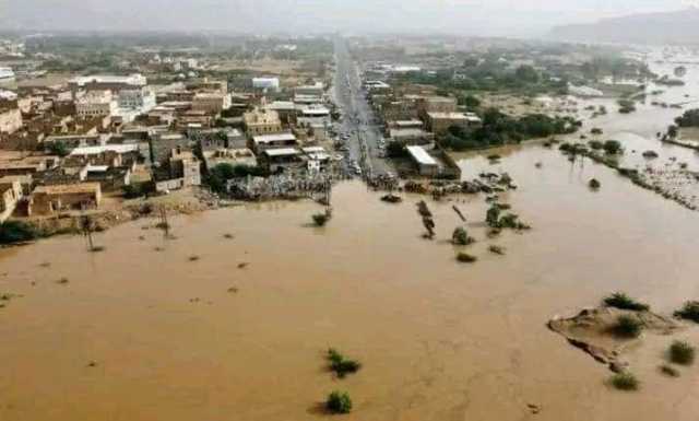 استنفار رسمي ومجتمعي كبير لإنقاذ المتضررين والمنكوبين جراء السيول والفيضانات في محافظة الحديدة