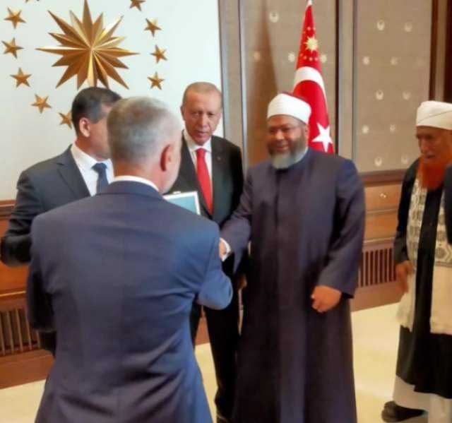 الشيخ عبدالمجيد الزنداني يلتقي الرئيس التركي أردوغان بالقصر الرئاسي في أنقرة ”صور”