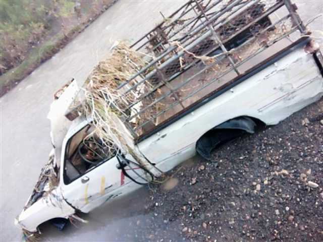 السيول تجرف سيارة محملة بالماشية في ‘‘لحج’’ وصاعقة رعدية تنهي حياة مواطن