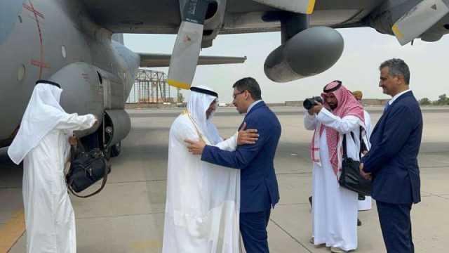 وصول أمين عام مجلس التعاون الخليجي إلى عدن