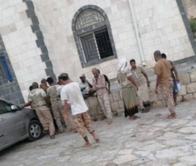 اعتقال 60 جنديًا من قوات الحماية الرئاسية وتعذيبهم وحلق حواجبهم وشواربهم