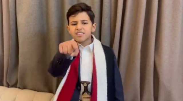 طفل يمني بمحافظة مأرب يقدح شرر سبتمبري بقصيدة مجلجلة عن ثورة الجمهورية الخالدة ”فيديو”
