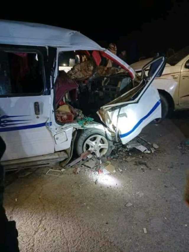 عربة عسكرية حوثية تقتل شيخا قبليا وزوجته وابنته في حادث تصادم غامض شمال صنعاء (صور)