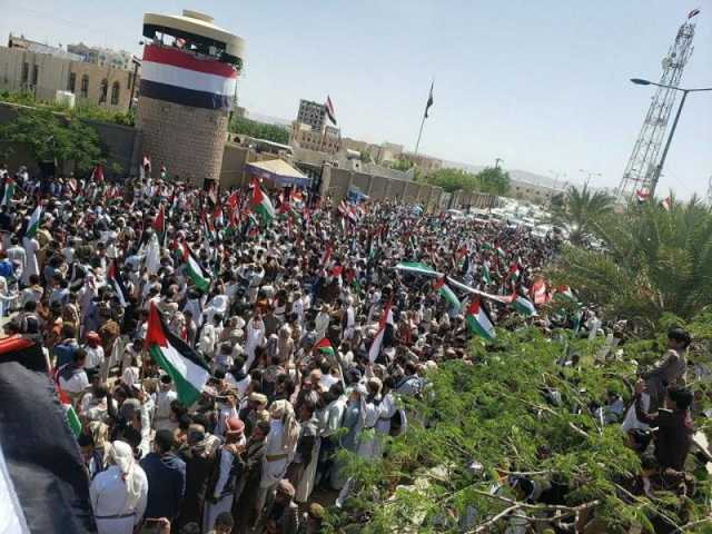 مسيرات شعبية غاضبة تعم أغلب المحافظات اليمنية (صور)