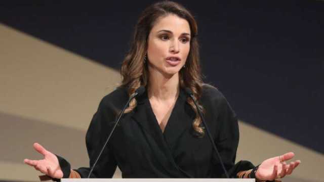 الملكة رانيا تحرج مذيعة ”CNN” المخضرمة بسؤال مدوي بعد تبني القناة رواية كاذبة هزت العالم ”فيديو”