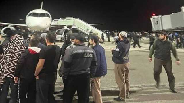 رئيس داغستان ساخرا: يبحثون عن اليهود في توربين الطائرة!