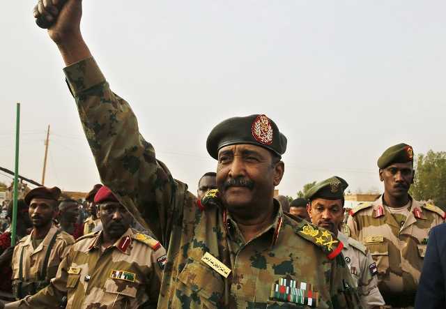أعاهدكم بأن نحتفل بالنصر قريباً جداً.. ملخص كلمة البرهان بمناسبة العيد الـ 69 للجيش السوداني