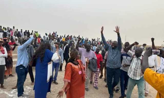 شاهد بالصور.. مبارك أردول يعود للسودان من القاهرة ويخاطب لقاء جماهيري